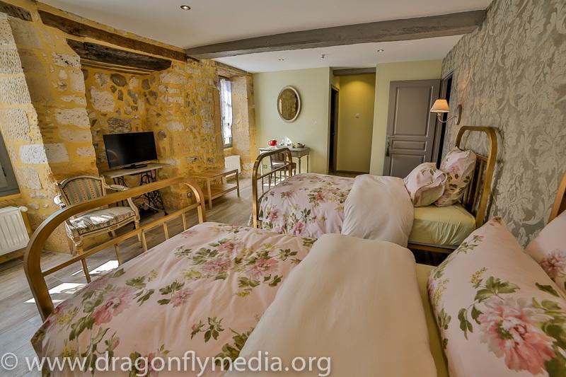 Le Grand Cedre Bed & Breakfast Lolme Bilik gambar